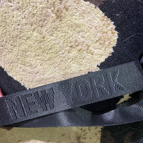 Botkier New York Small backpack - Picture 2 of 4